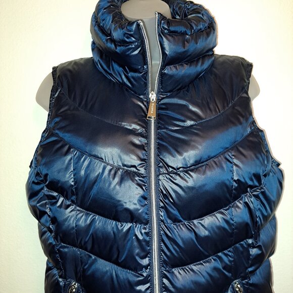 Calvin Klein Women's Puffer Vest Size Small - Picture 11 of 12